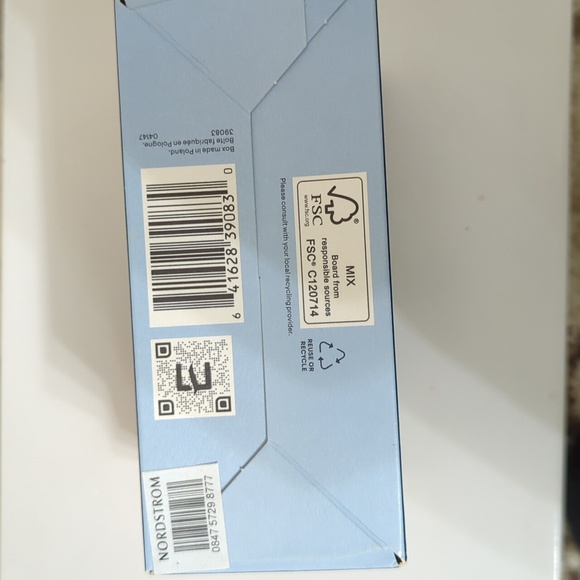 ELEMIS - Picture 2 of 4